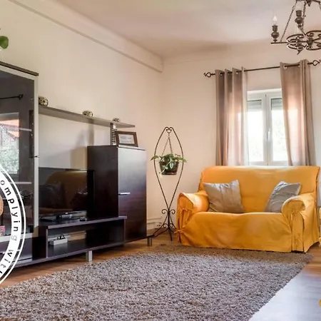 Fonte Da Rosa Apt2 *